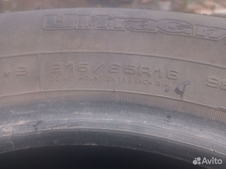 Goodyear UltraGrip 215/65 R16 38M