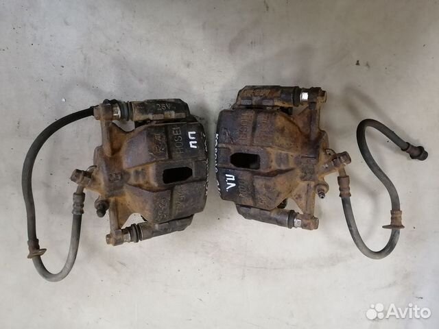 Суппорт тормозной передний для Toyota Corona ST190