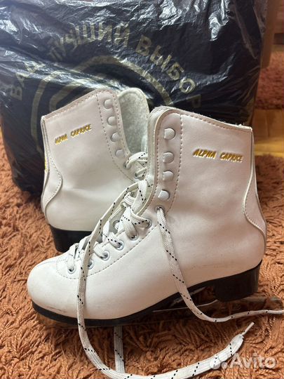 Коньки фигурные alpha caprice