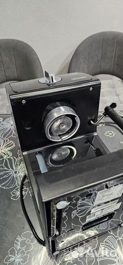 Кофемашина Delonghi
