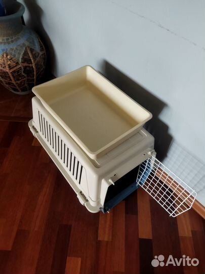 Переноска для животных пластиковая