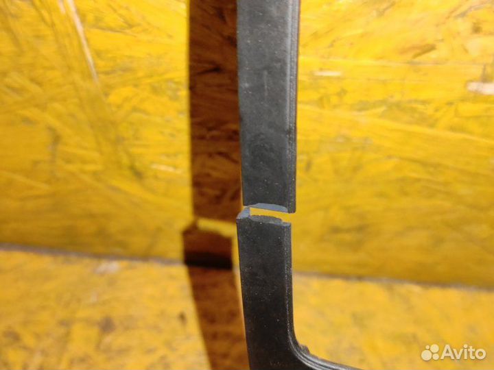 Накладка в торпедо Hyundai H1 (Starex) TQ D4CB