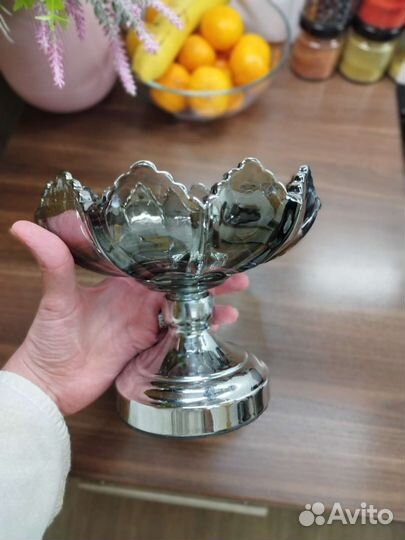 Конфетница на ножке, стекло, цвет серебро
