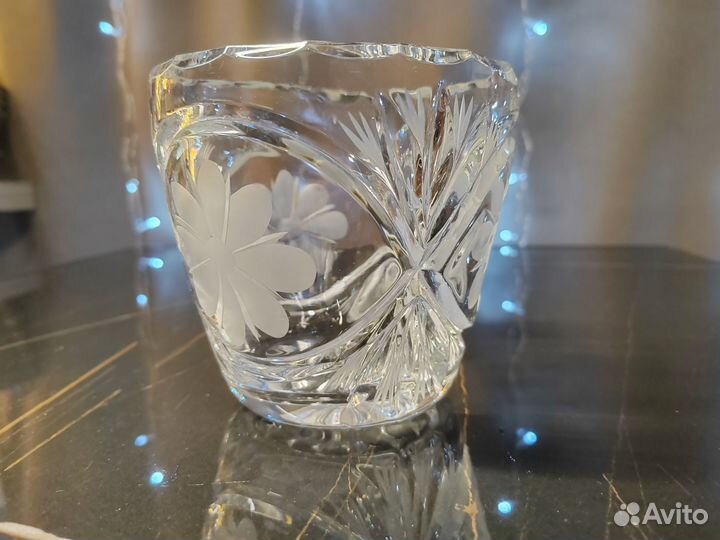 Хрустальная конфетница