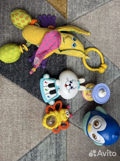 Погремушки, грызунки, игрушки пакетом