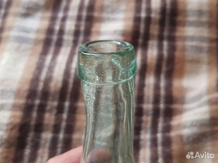 Старинная бутылка