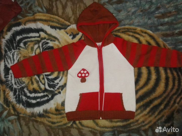 Продам новые шерстяные детские джемпера