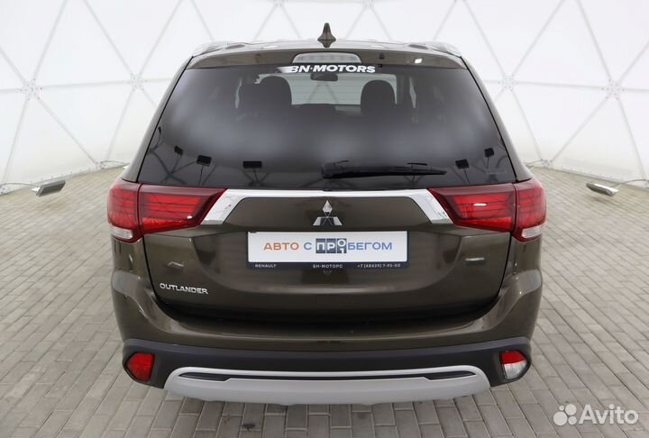 Mitsubishi Outlander, 2020