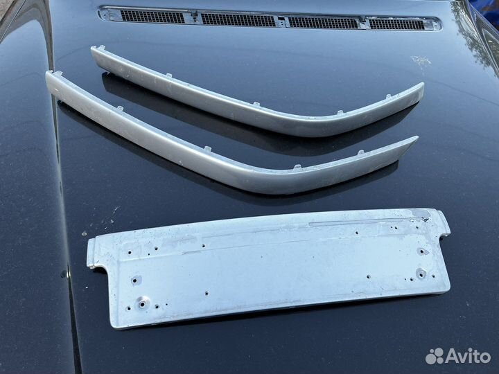 Молдинги перед BMW E65 без парктроников