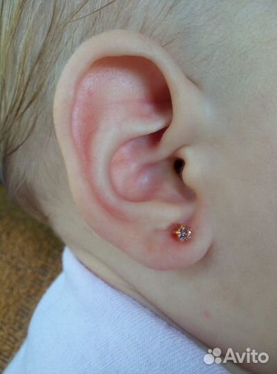 Прокол ушей