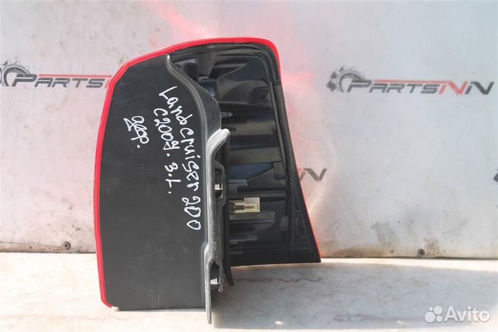 Фонарь задний левый Тойота Ленд Крузер 200