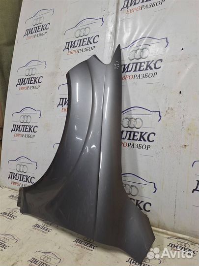 Крыло переднее левое Audi Q7 2005