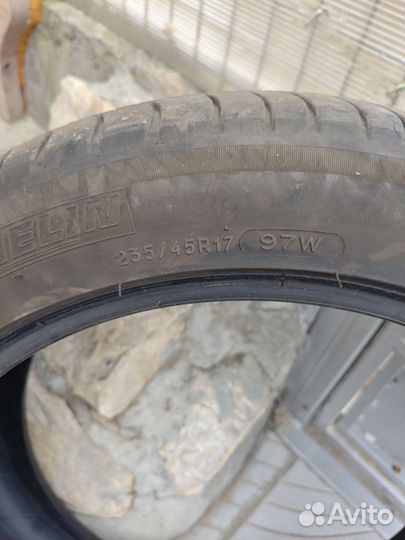 Michelin Primacy 3 235/45 R17 97W