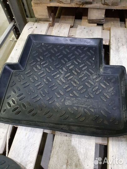 Автомобильные коврики резиновые Renault Fluence