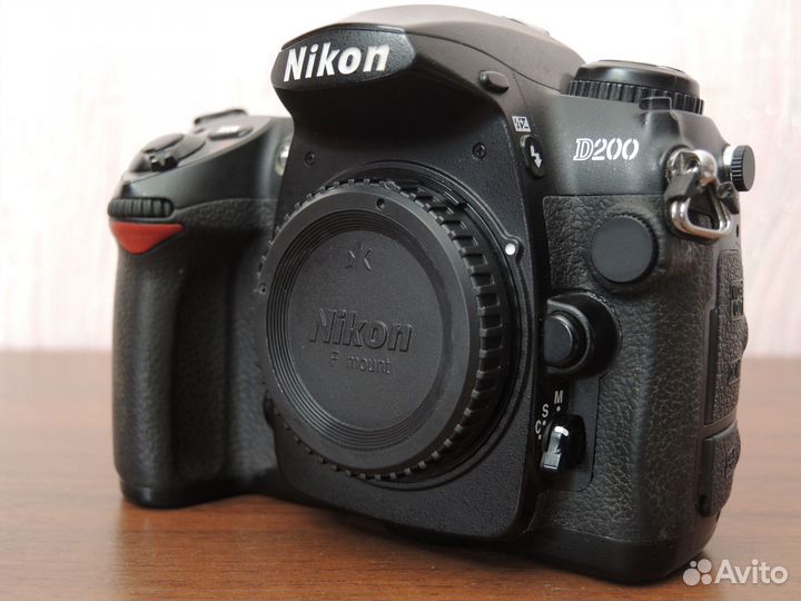 Зеркальный фотоаппарат Nikon D200 на з/ч для Ивана