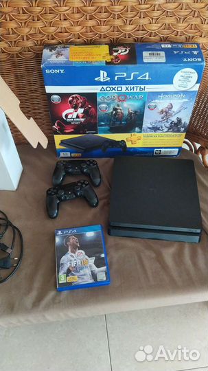 Sony PS4 slim 1tb
