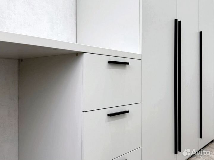 Школьный стол со шкафом в рассрочку