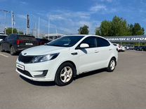 Kia Rio 1.4 AT, 2013, 175 000 км, с пробегом, цена 770 000 руб.