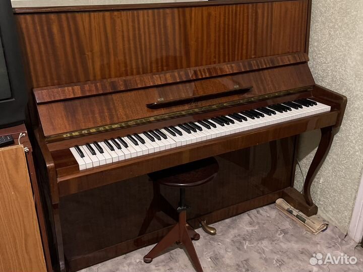 Пианино (Ласточка)