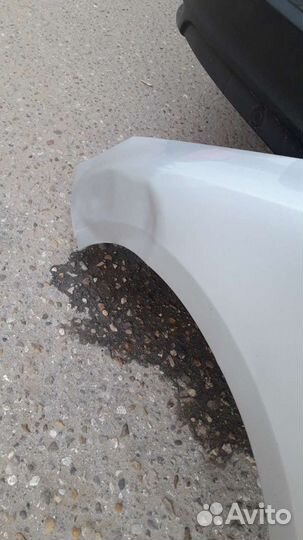 Крыло левое фокус 3