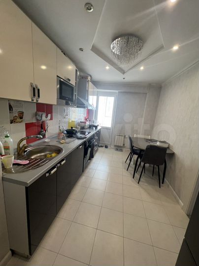 2-к. квартира, 62 м², 8/10 эт.