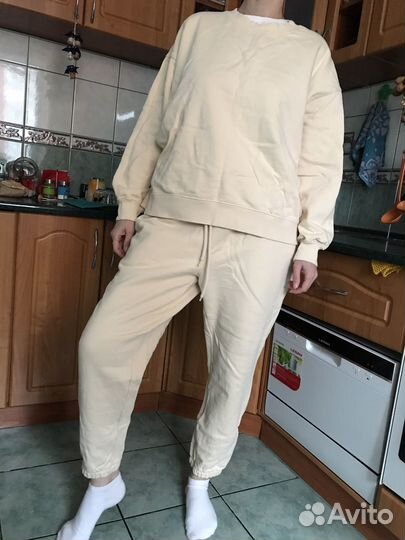 Костюм спортивный