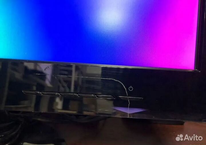 ЖК монитор LG E40 E2240S-PN