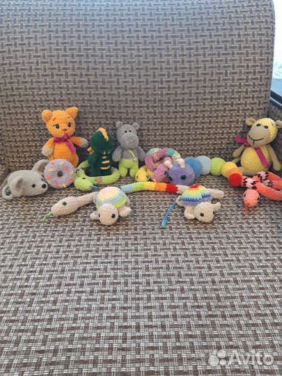 Распродаю вязаные игрушки в наличии. Ручная работа