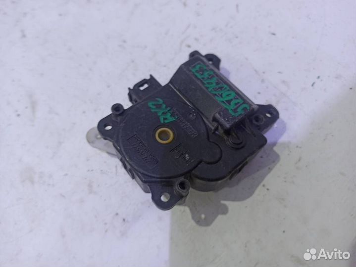 Моторчик заслонки печки