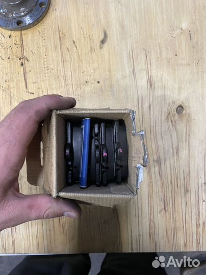 Колодки тормозные задние Mercedes-Benz