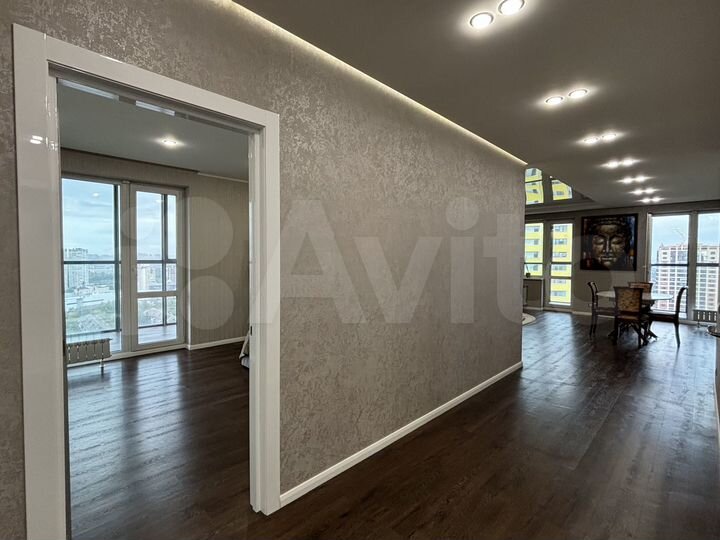 3-к. квартира, 90 м², 23/25 эт.