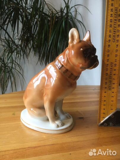 Статуэтка бульдог