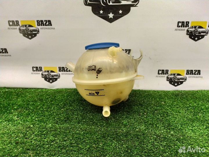 Бачок расширительный Volkswagen Caddy III