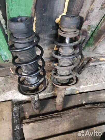 Стойки передние skoda octavia