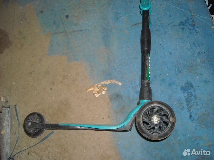 Самокат детский трехколесный со светящимися колеса