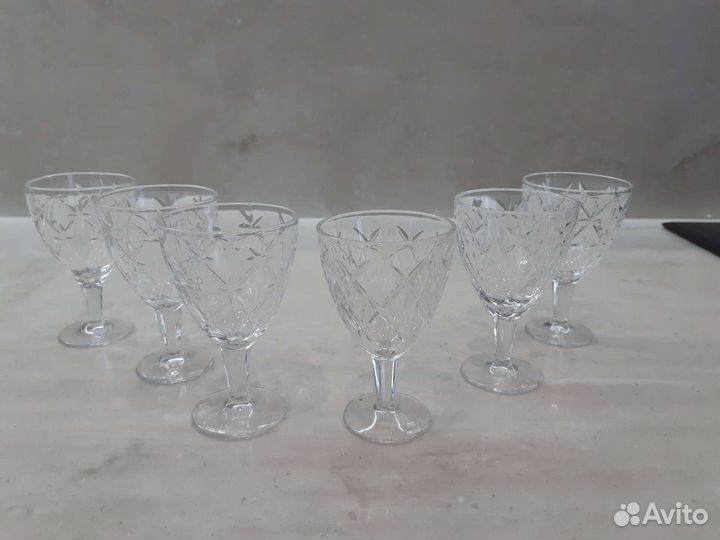 Наборы рюмок и фужеров