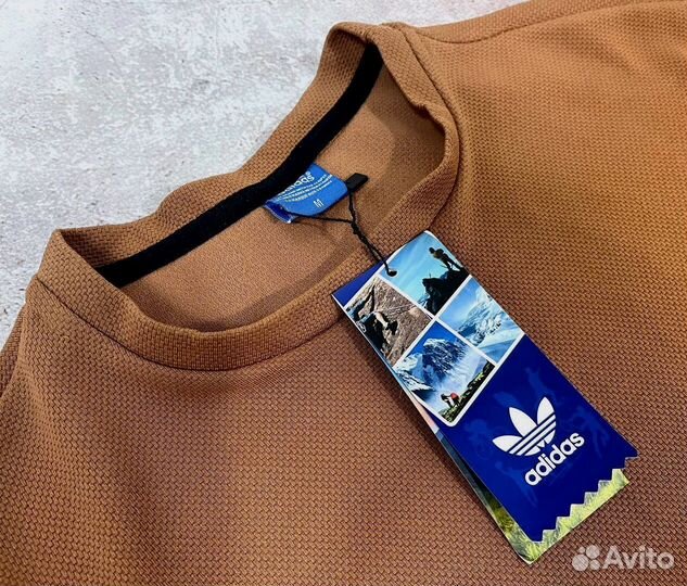 Спортивные костюмы Adidas