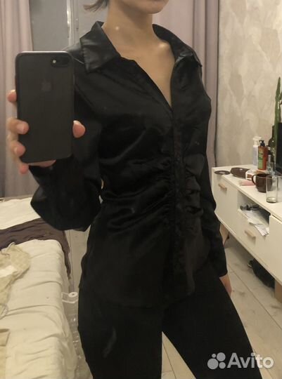 Блузка шелковая приталенная