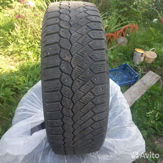 Gislaved Nord Frost 200 205/65 R16