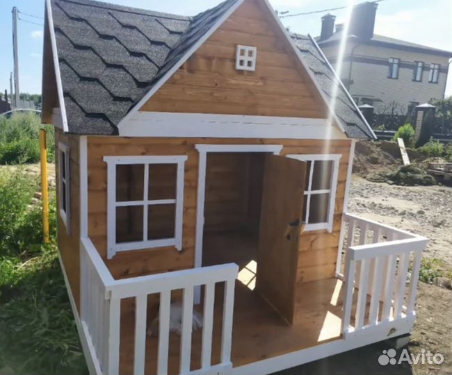 Детский деревянный домик для дачи