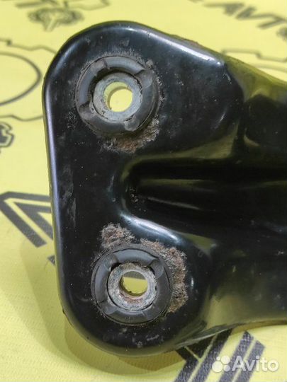 Балка АКПП Nissan VQ35HR