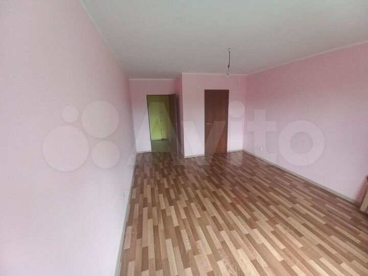 3-к. квартира, 82 м², 1/3 эт.