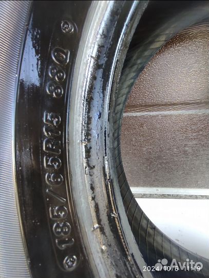 Две зимние шины 185/65/15 Япония