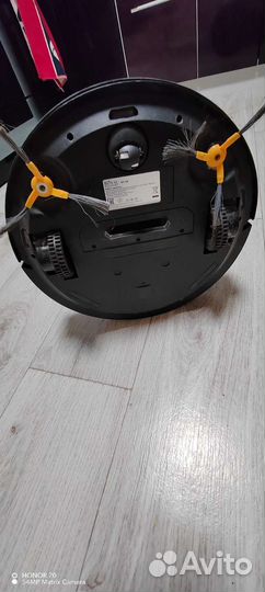 Робот пылесос