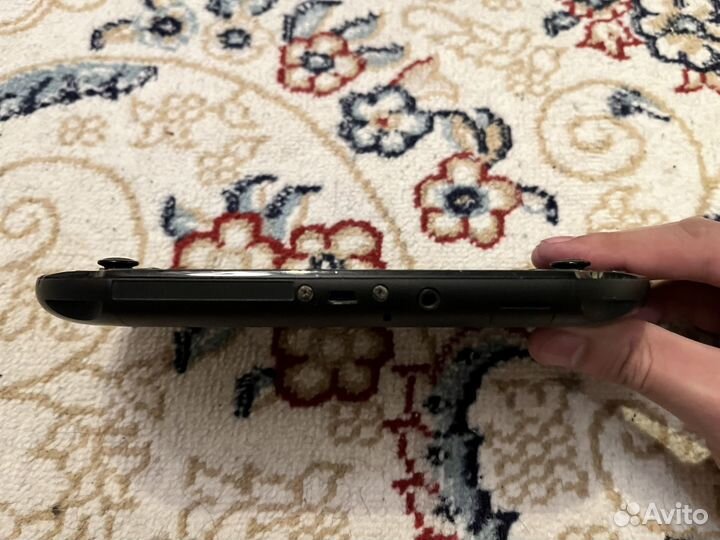 Sony PS Vita Slim (PSH-2003)