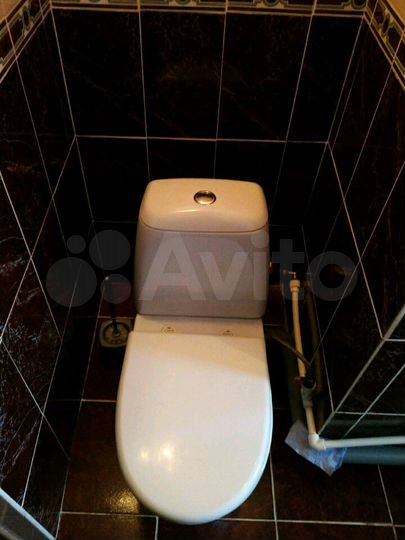 4-к. квартира, 63 м², 2/2 эт.