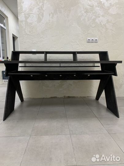 Студийный стол для музыкантов - Черный (в наличии)