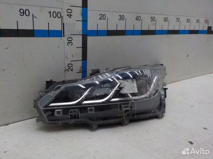 Фара левая на Toyota Corolla 8115002T31
