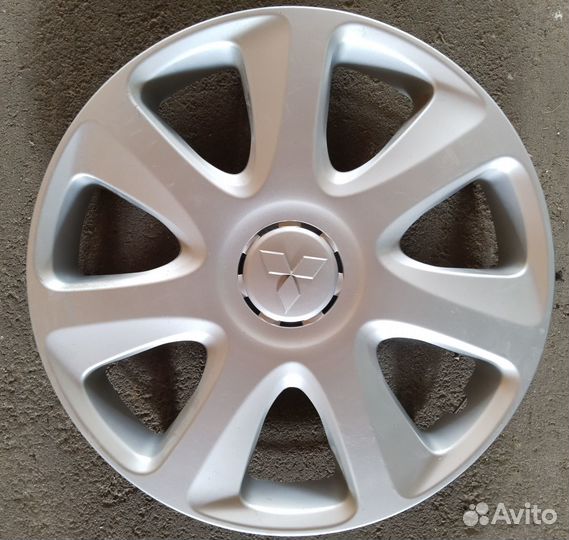 Штампованные диски r16 с колпаками