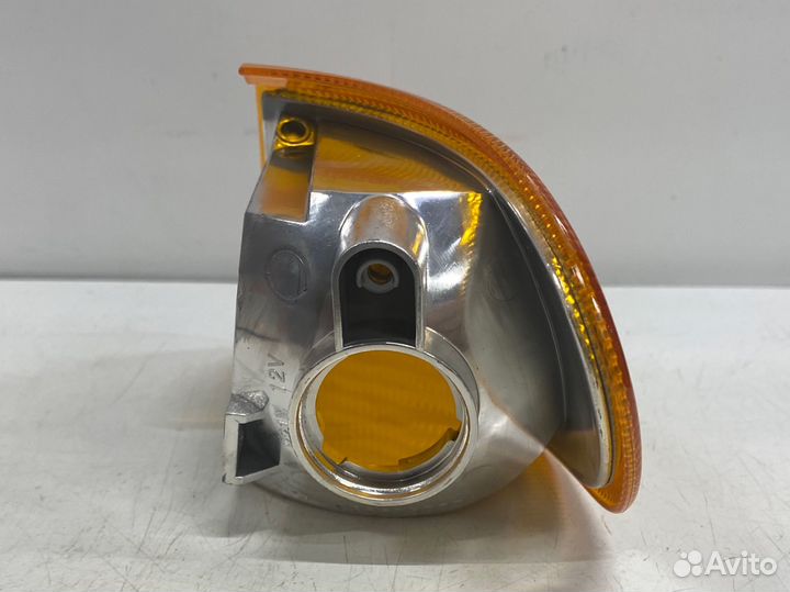 Указатель поворота Ваз-2114 желтый правый Тольятти